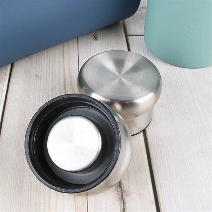550ML Portable Custom Colorful Silicone Sleeve Glass Water Bottle With Stainless Steel Lid